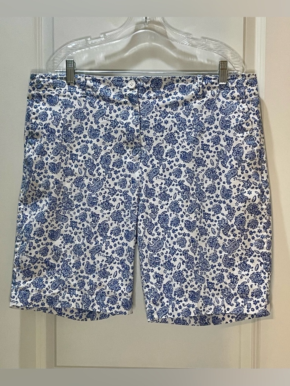 Talbots White & Blue Paisley Shorts with Pockets Cotton Stretch Size 18W